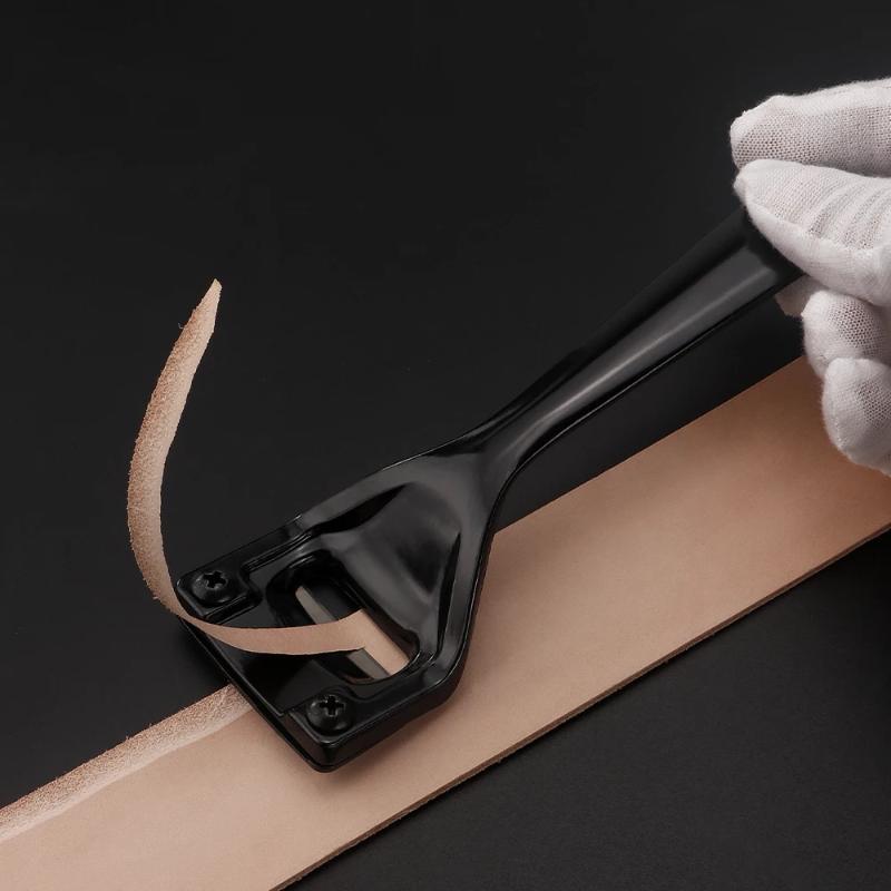 Set di Coltelli per Scarnire l - Leatherwork Kit recensione e prezzo