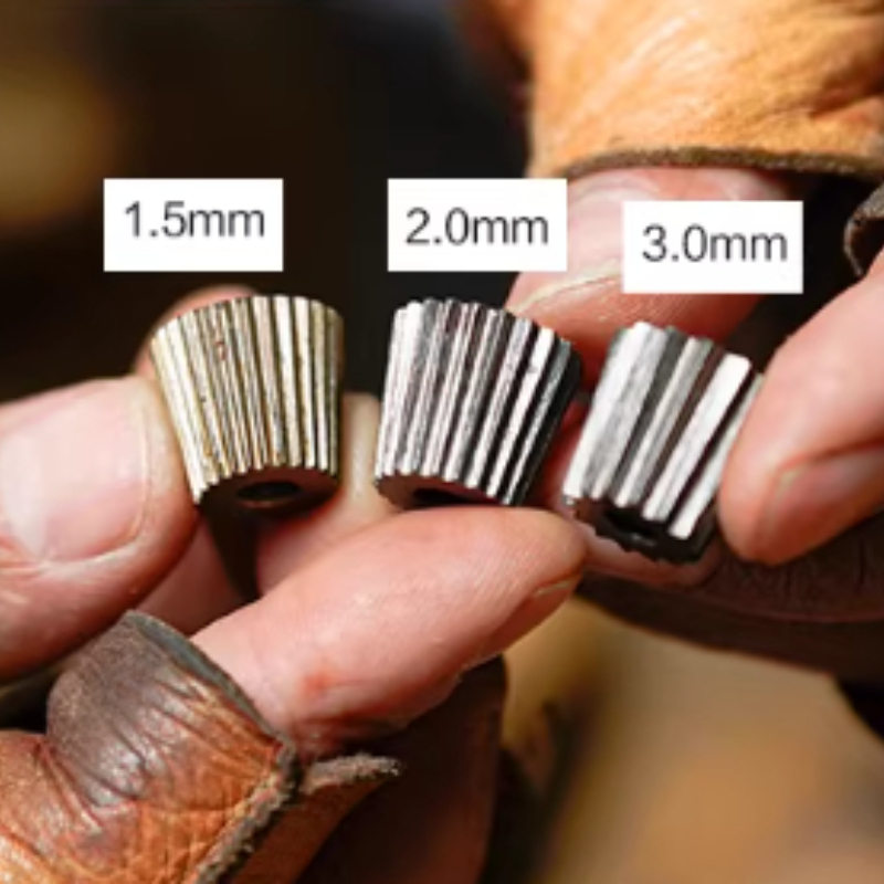 Macchina per Goffratura Bordi  - Leatherwork Roller recensione e prezzo