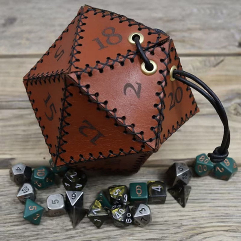 Sacchetti per Dadi con Cordonc - Leatherwork Ideas recensione e prezzo