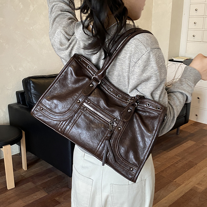 Borsa a Tracolla Retrò da Donn - Leather Workshop recensione e prezzo